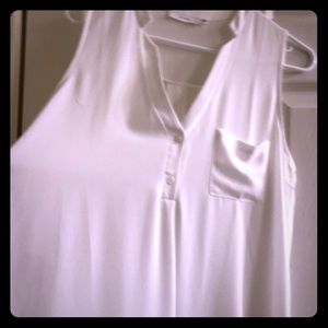 White sleeveless blouse
